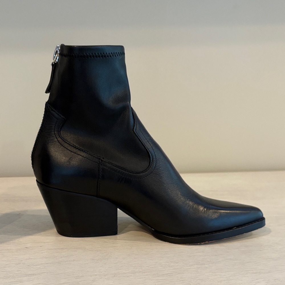 Dolce Vita Black Leather Ankle Booties - Picture 2 of 8